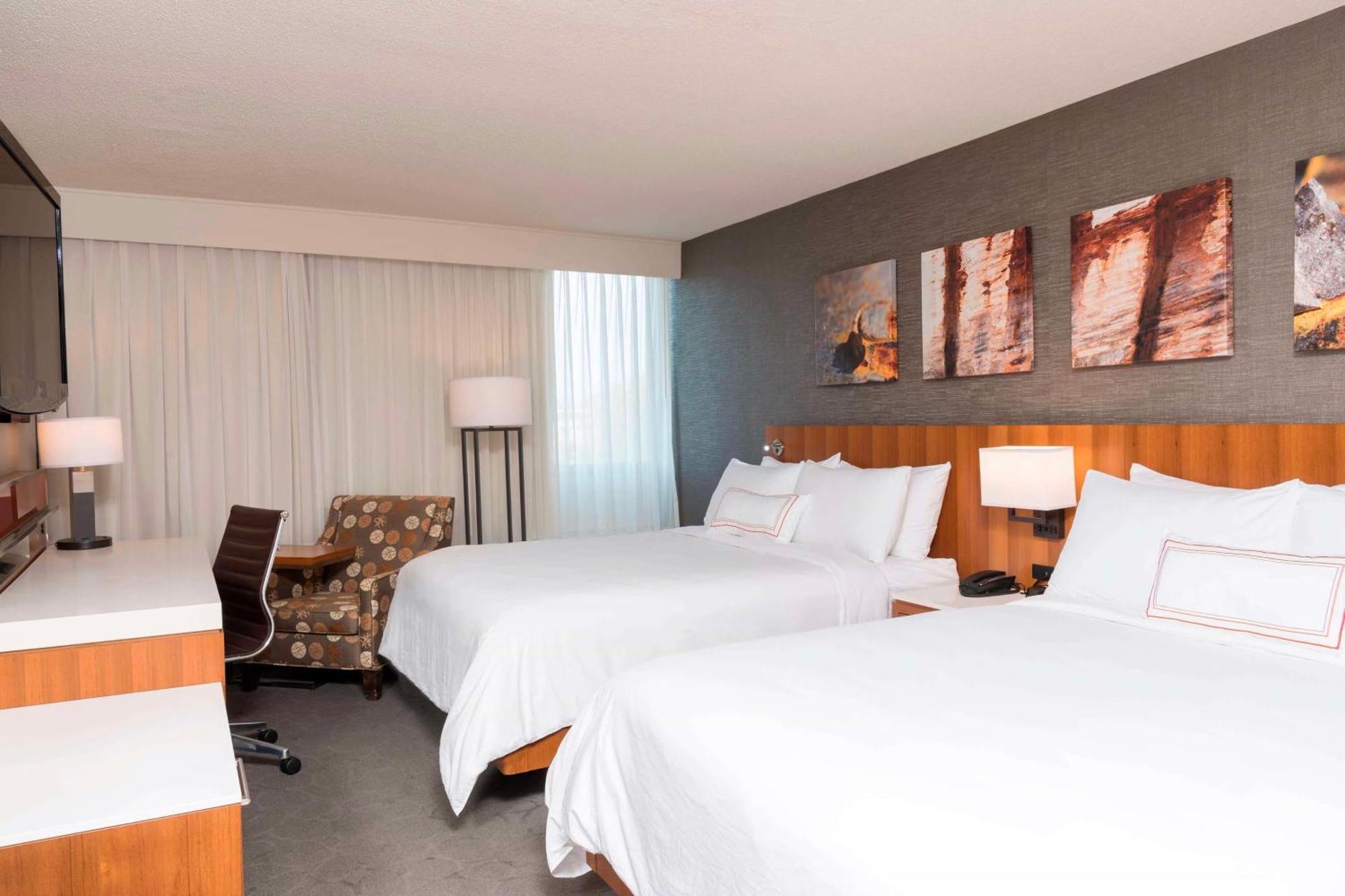 Sonesta Hotel Grand Rapids Airport Kentwood Exterior photo